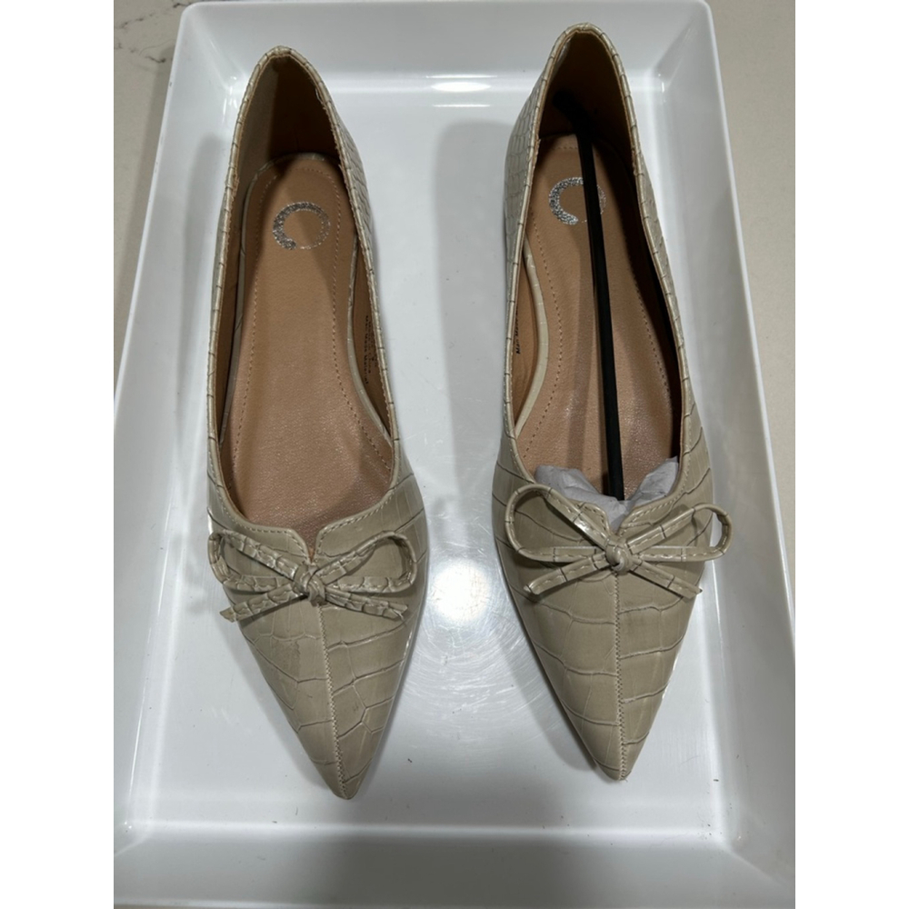 NEW Journee Collection Faux Crocodile Devalyn Flat Ballet 9 $80 - Picture 4 of 7